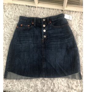 Brand New Gap Denim Mini Skirt - Size 24